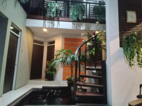 Homestay Syariah Depan Terminal Bus Rawamangun Milik Arsitek Senior Pasti Bagus & Nyaman